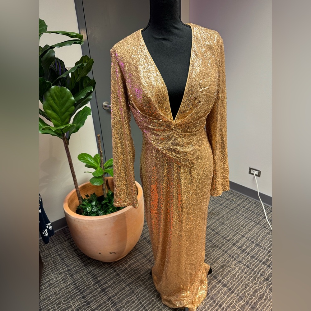 Elegant Gold Sequin Dress